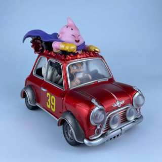 Figurine Buu en Voiture